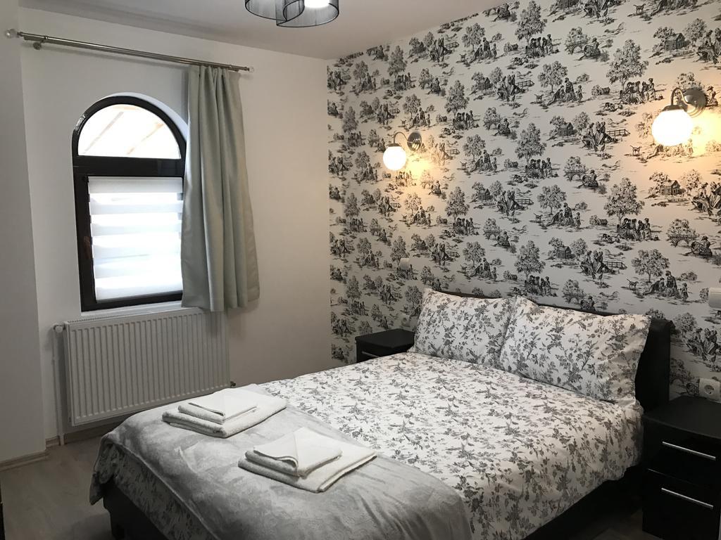 The Castle Apartment Gura Humorului Rum bild